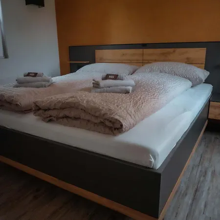 Stalder Meat & Bed Panzió Muralto