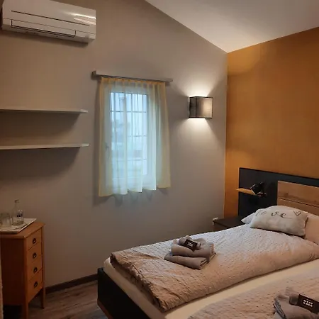 Bed & Breakfast Stalder Meat & Bed