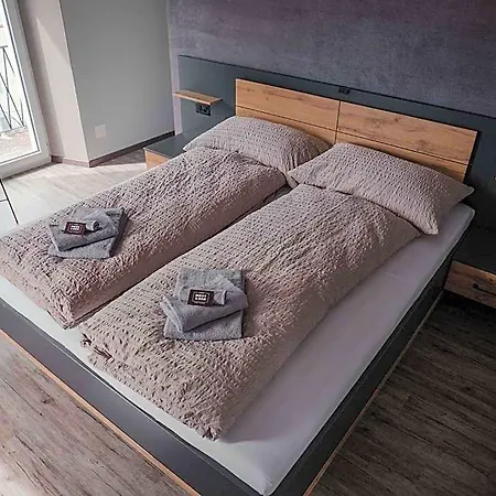 Stalder Meat & Bed Bed & Breakfast Muralto